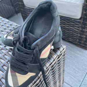 Burberry sneakers